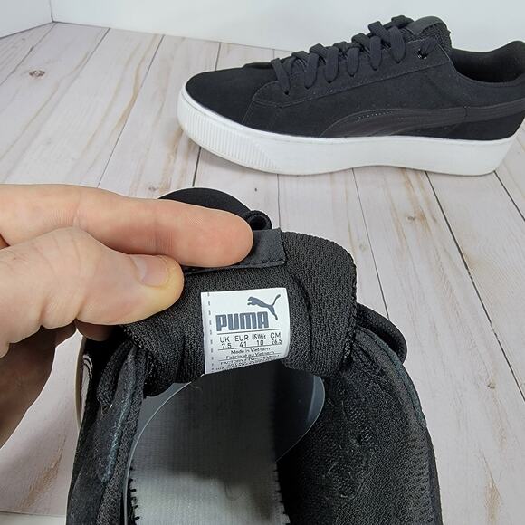 PUMA Women's Vikky Platform Sneakers Black Suede Size 10 - Picture 2 of 5